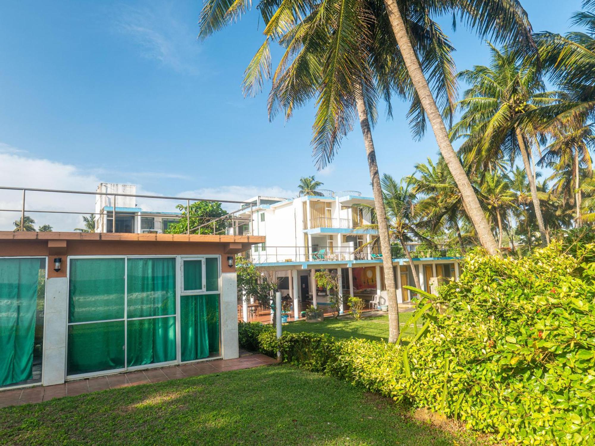 Amaya Beach Hotel Dikwella Exterior photo